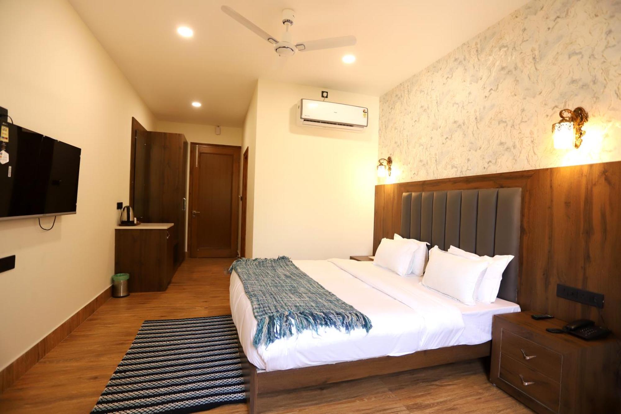 Hotel Dhingra Inn Rewāri Exterior foto